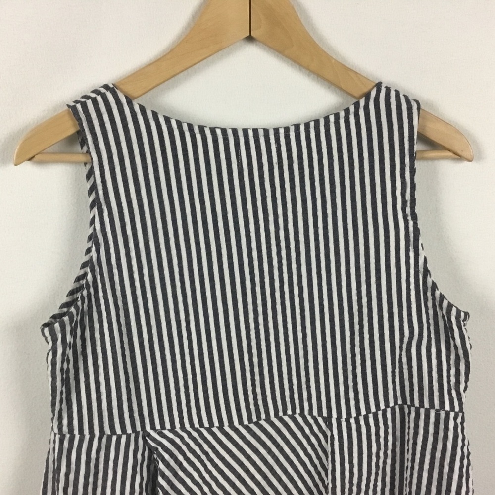 Tulip Seersucker Striped Dress - Picture 7 of 15